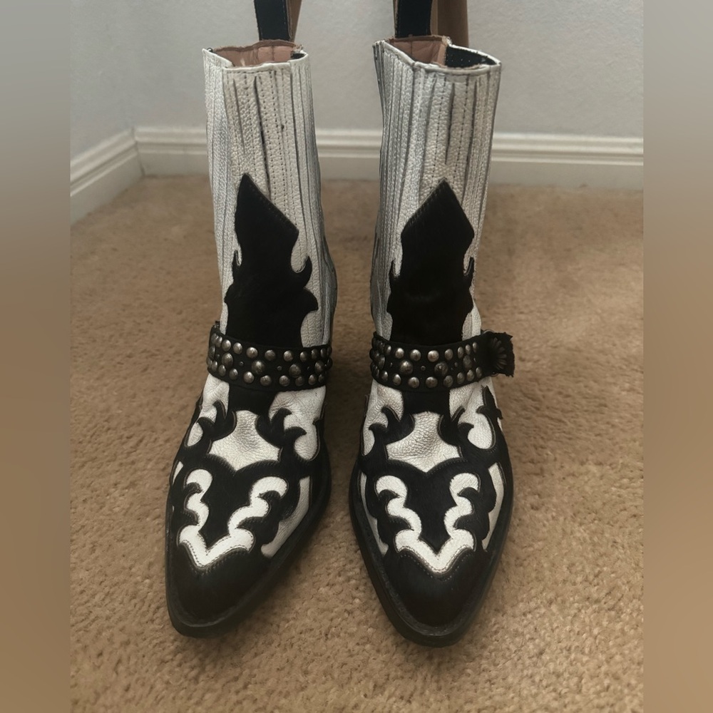 Western-Inspired Women's Black & White Studded Ankle Boots